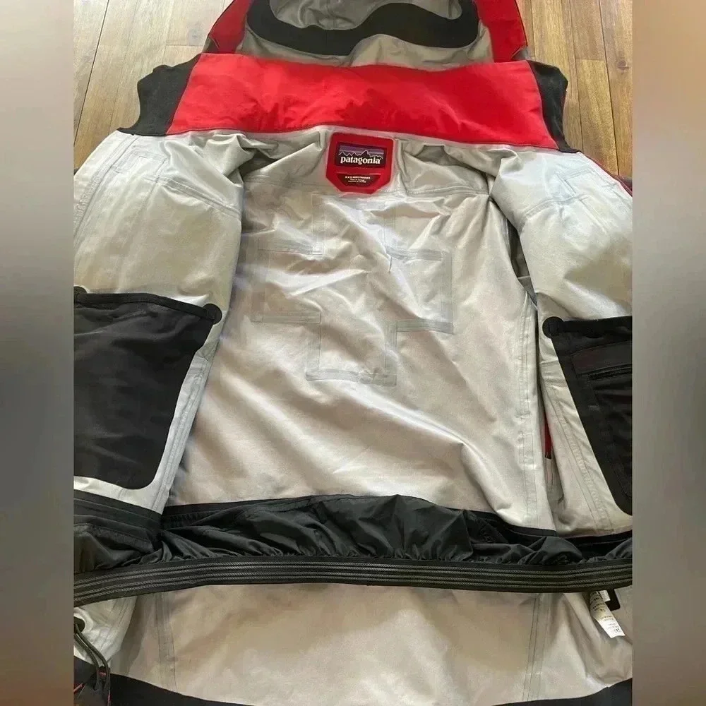 Patagonia medic jacket red and black goretex - Picture 4 of 16